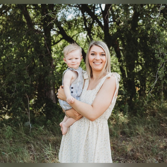 Meet your Posher, Sydnie - Picture 2 of 4